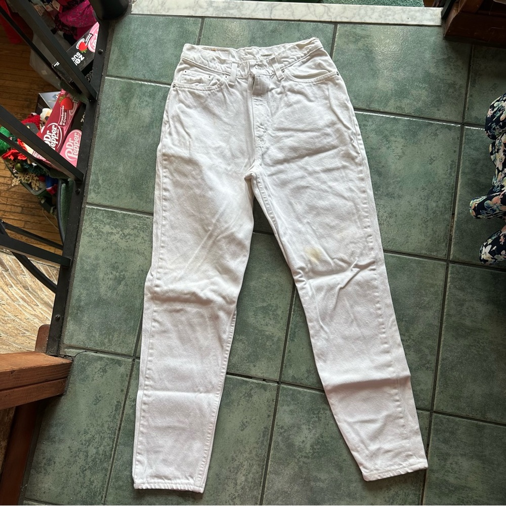 VTG 80s Retro Levis 512 Slim Fit Tapered Leg in Bright White Jeans Pants
